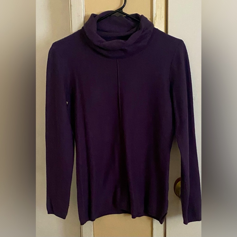 Calvin Klein Jeans Plum Sweater sz xs